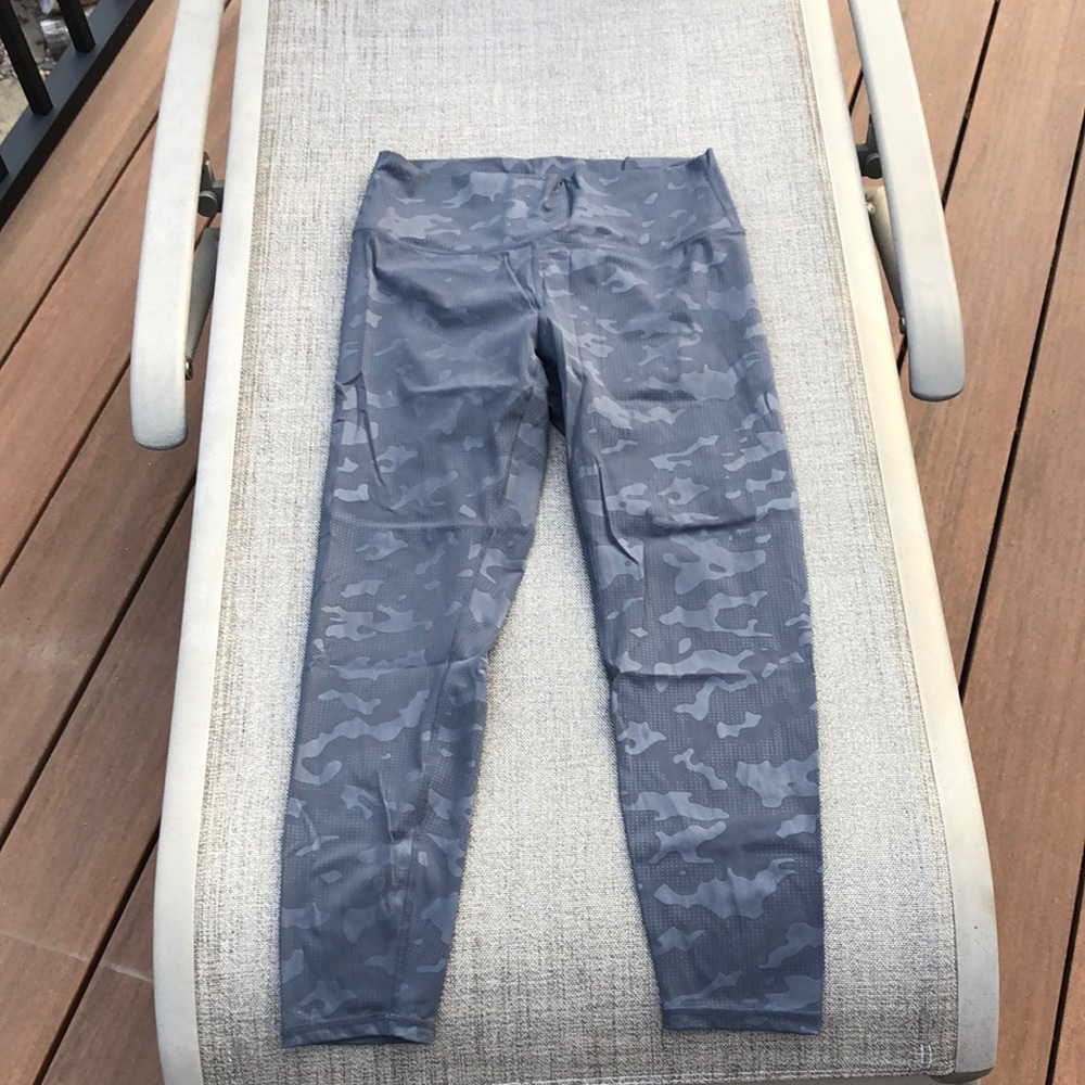 Zyia battleship camo grey luxe leggings 8-10